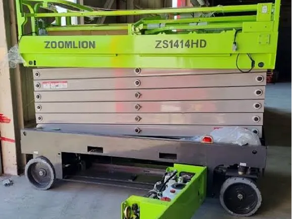 Elevador de Tijera Todo Terreno ZOOMLION ZS1414HD Usado
