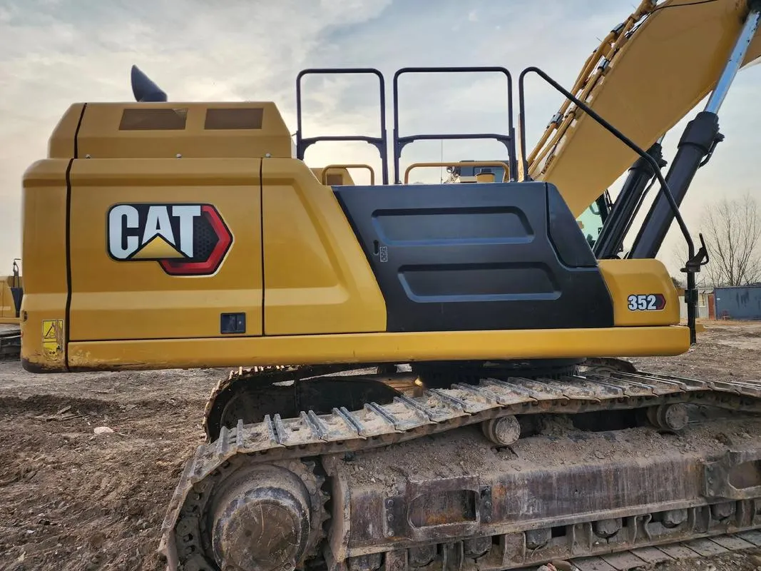 Excavadora grande CAT 352 usada1