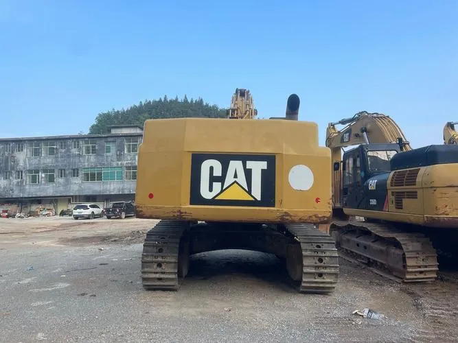 Excavadora grande CAT 349D usada3