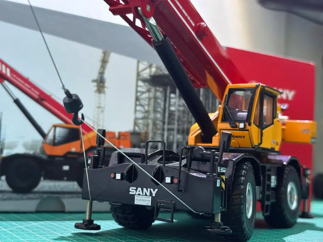 Grúa para terrenos difíciles SANY SRC400C1 usada2