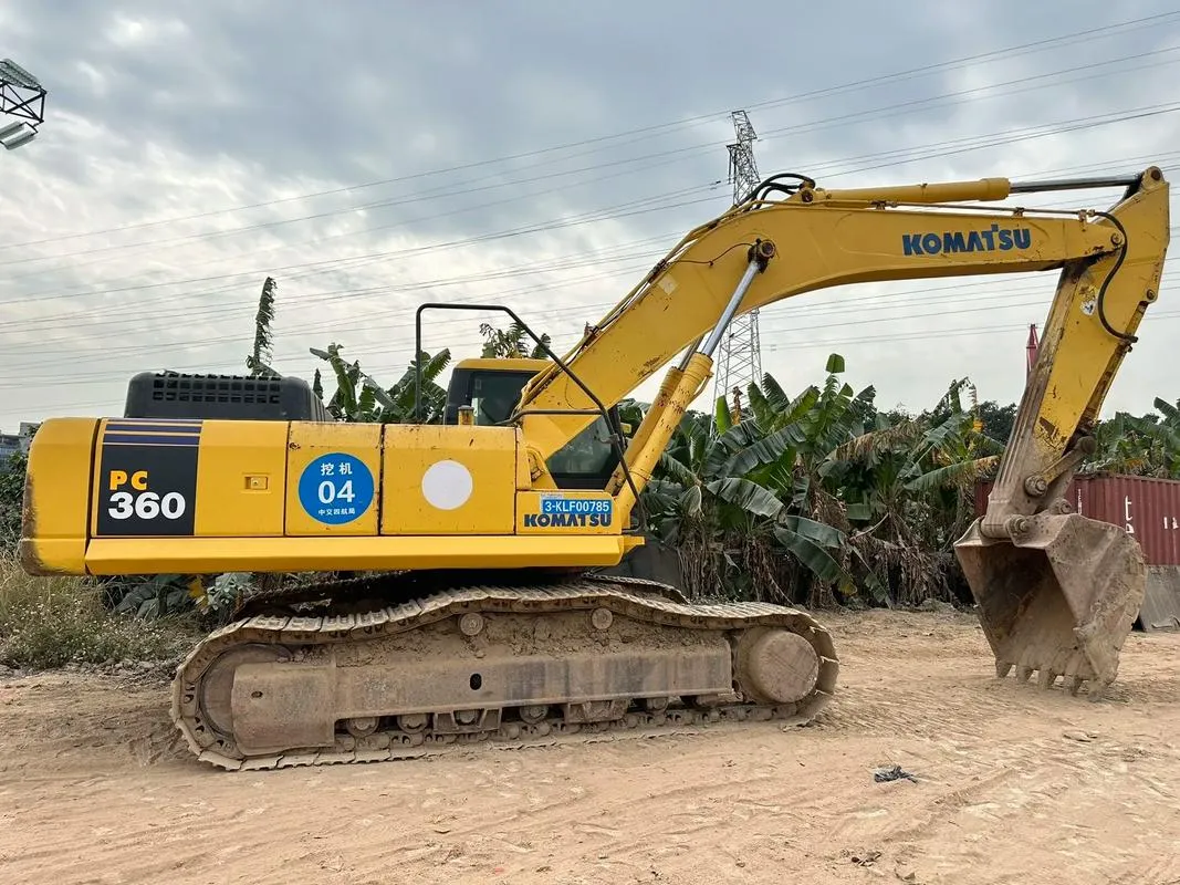 Excavadora grande KOMATSU PC360-7 usada