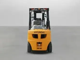 Carretilla elevadora diésel HYUNDAI 25DE-7 usada0