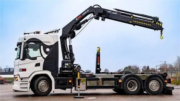 Grúa cargadora HIAB 218 CLX usada1
