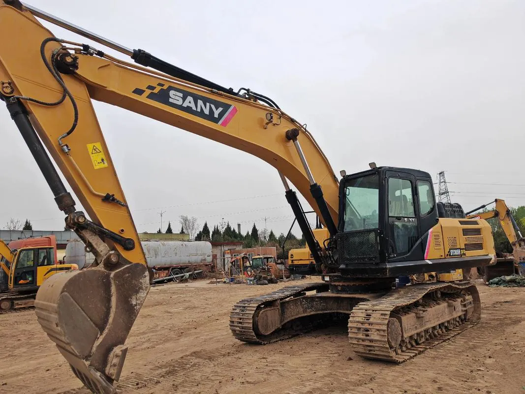 Excavadora mediana SANY SY245H usada