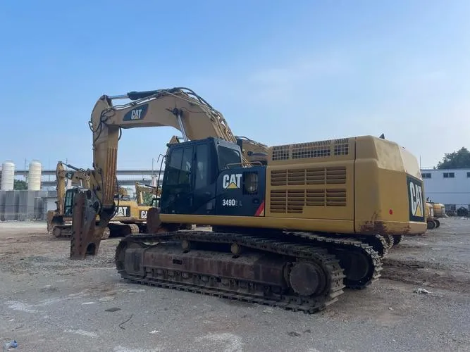 Excavadora grande CAT 349D usada0