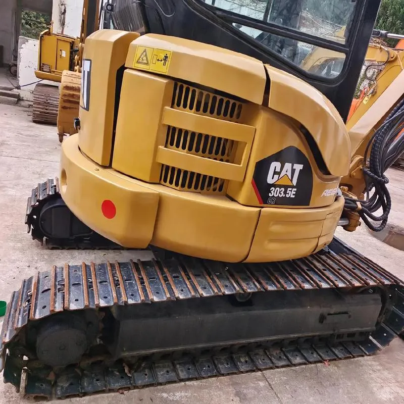 Miniexcavadora CAT 303.5 CR usada8