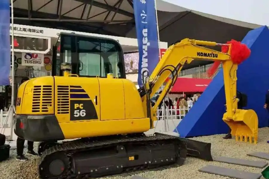 Miniexcavadora KOMATSU PC56-7 usada3