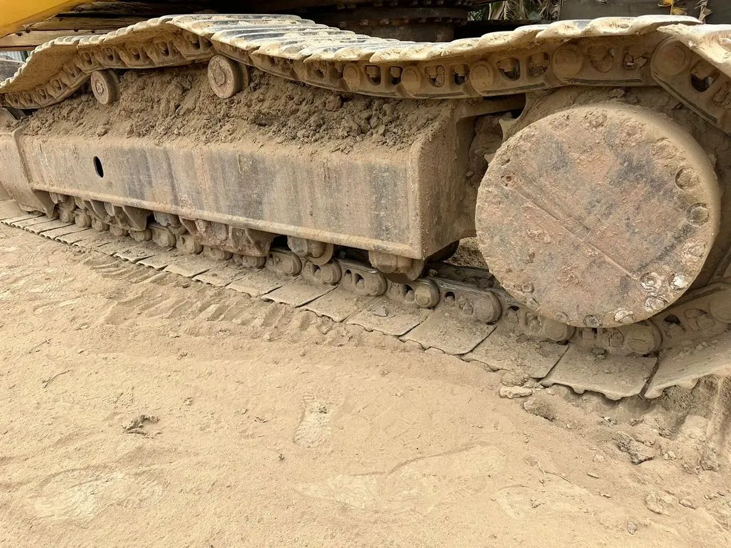 Excavadora grande KOMATSU PC360-7 usada1