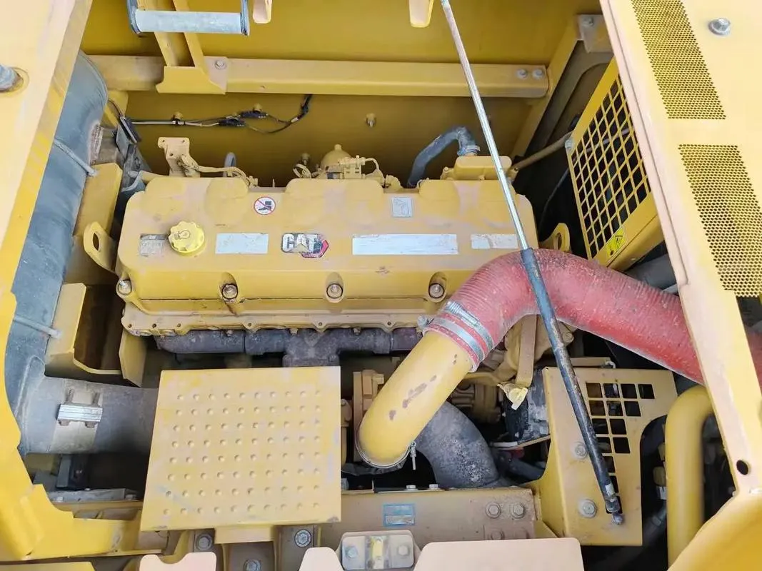 Excavadora grande CAT 345D usada3