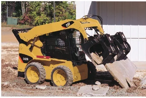Minicargadora CAT 242B Serie 2 usada2