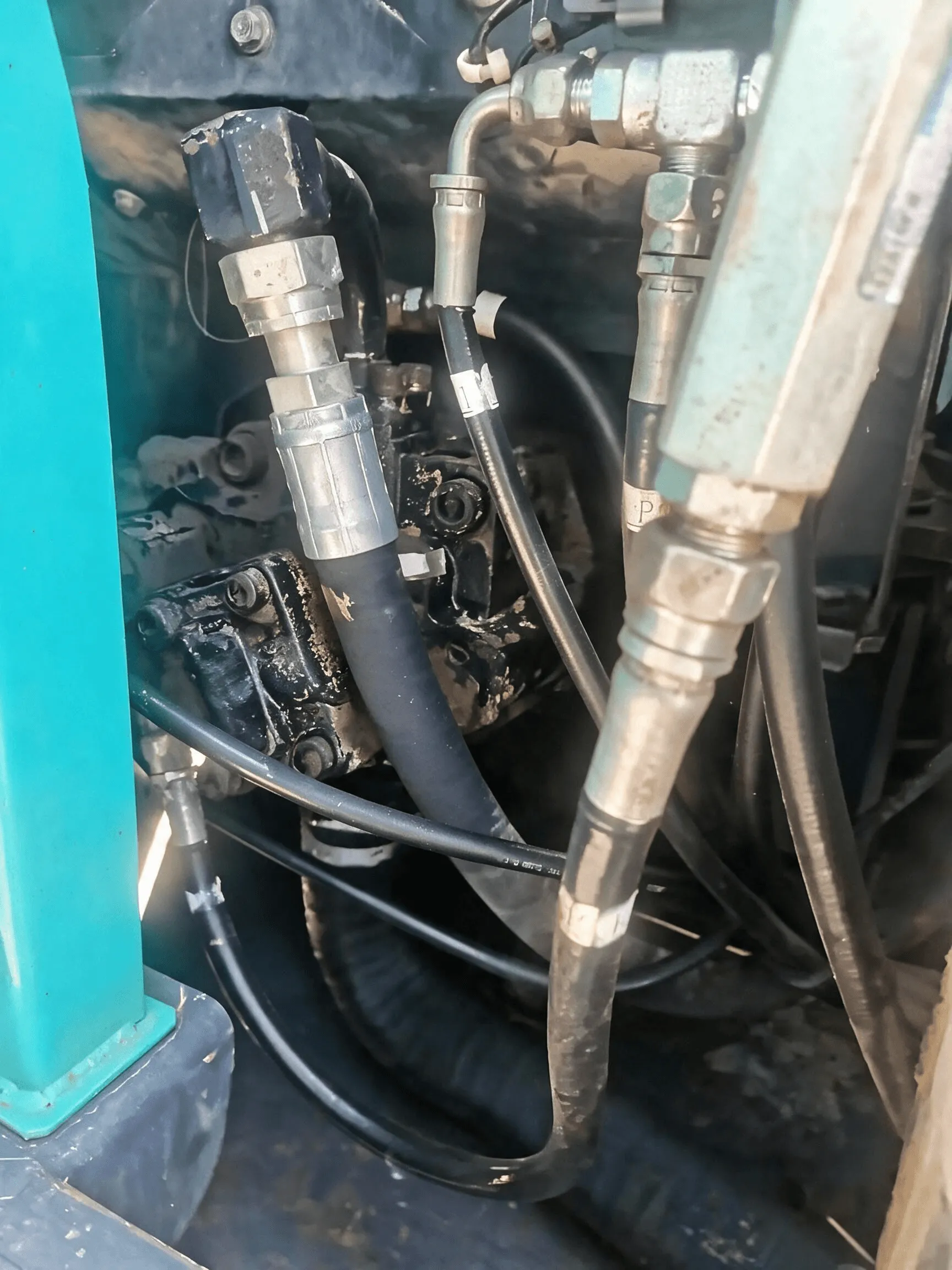 Excavadora pequeña KOBELCO SK75-8 usada2