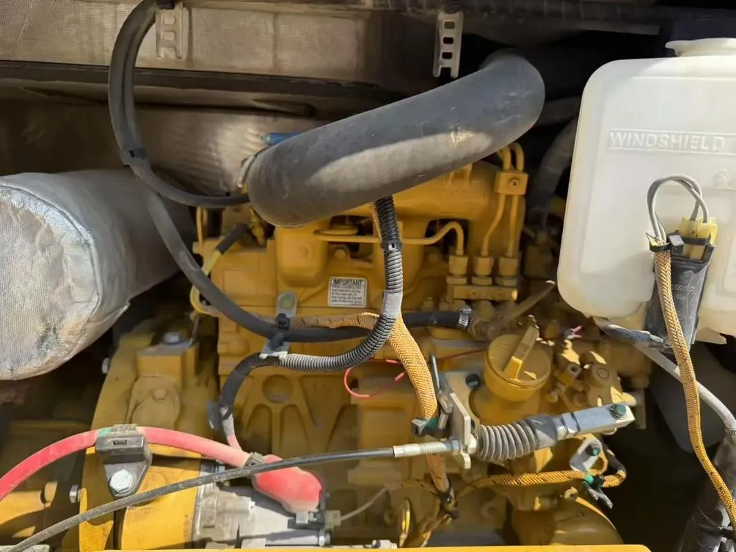 Miniexcavadora CAT 303.5 CR usada4