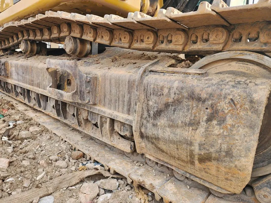 Excavadora grande CAT 352 usada3