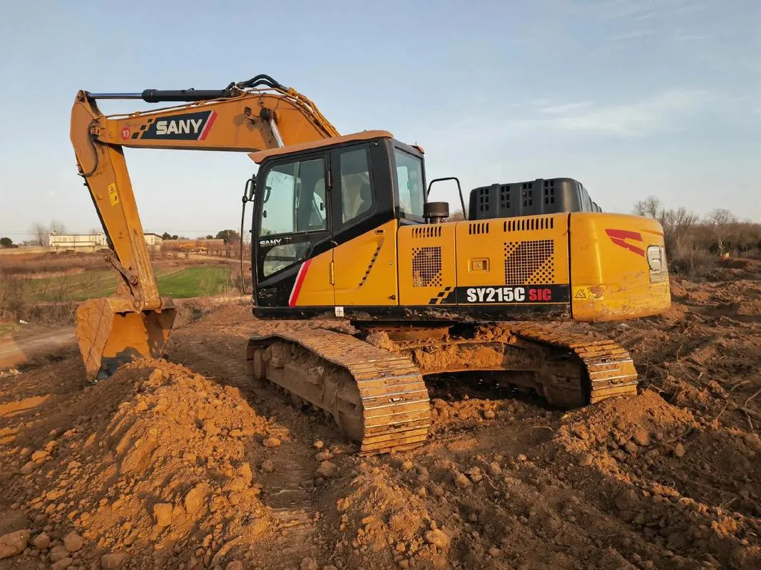 Excavadora mediana SANY SY215C usada0